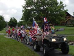 Forth of July parade closeup.JPG